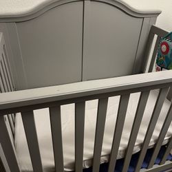 Mini Grey Crib 