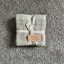 NEW 3 Pieces Muslin Burp Cloths