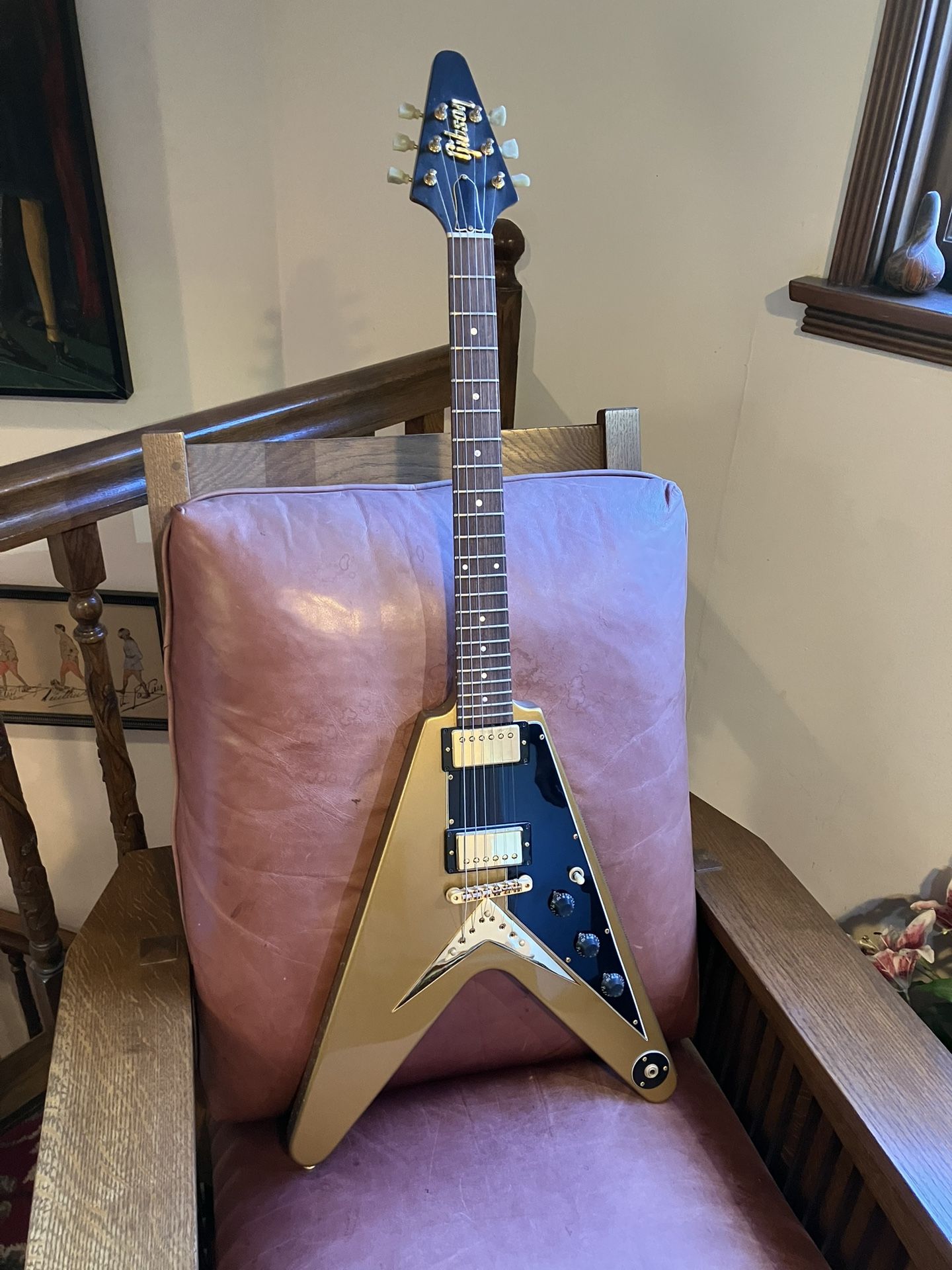 1983 Gibson Flying V Custom Reissue – Korina, Gold Finish