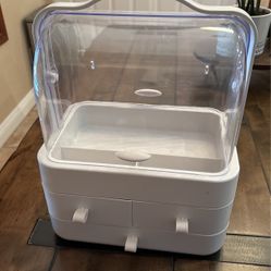 Makeup Organizer Vanity