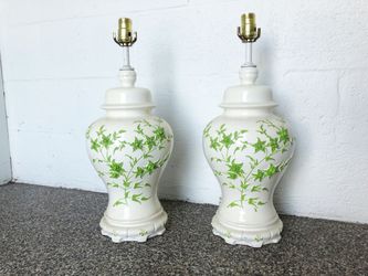 Vintage Pair White Green Ceramic Urn Floral Icing Table Lamps 