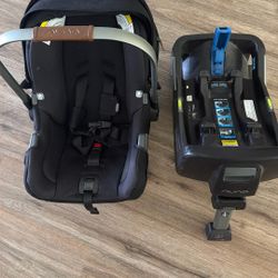 Nuna Car seat 