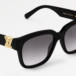 Louis Vuitton Twist Logo Sunglasses BNIB 