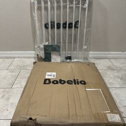 Extra Wide Pet Gate / Baby Gate - Fits Openings 29” - 43”