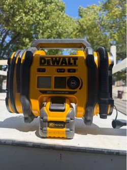 Dewalt 20v max cordless portable inflators