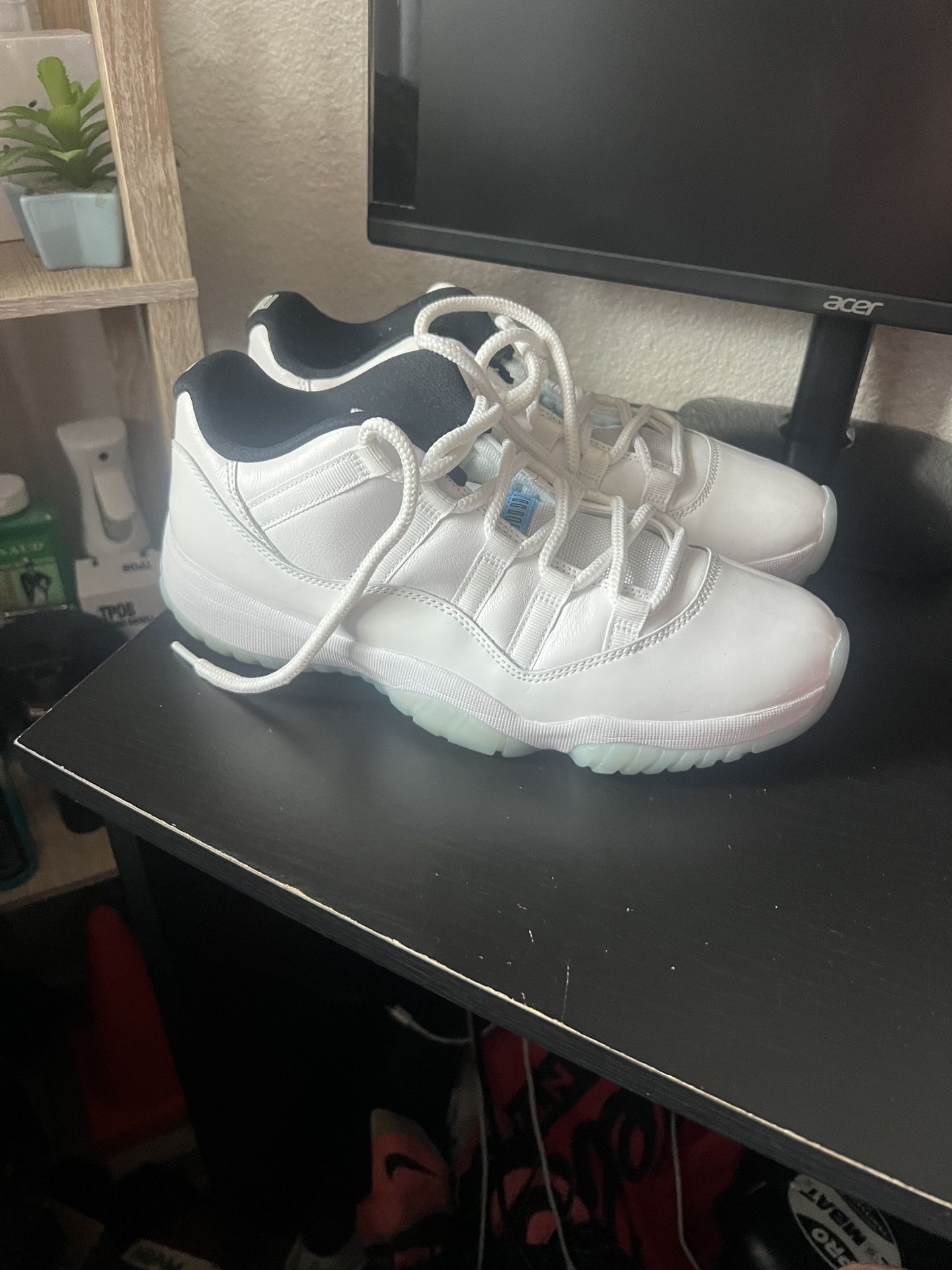 Jordan 11 Low Retros