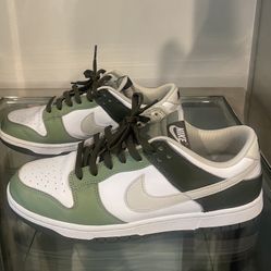 Nike Dunk Low “oil Green”
