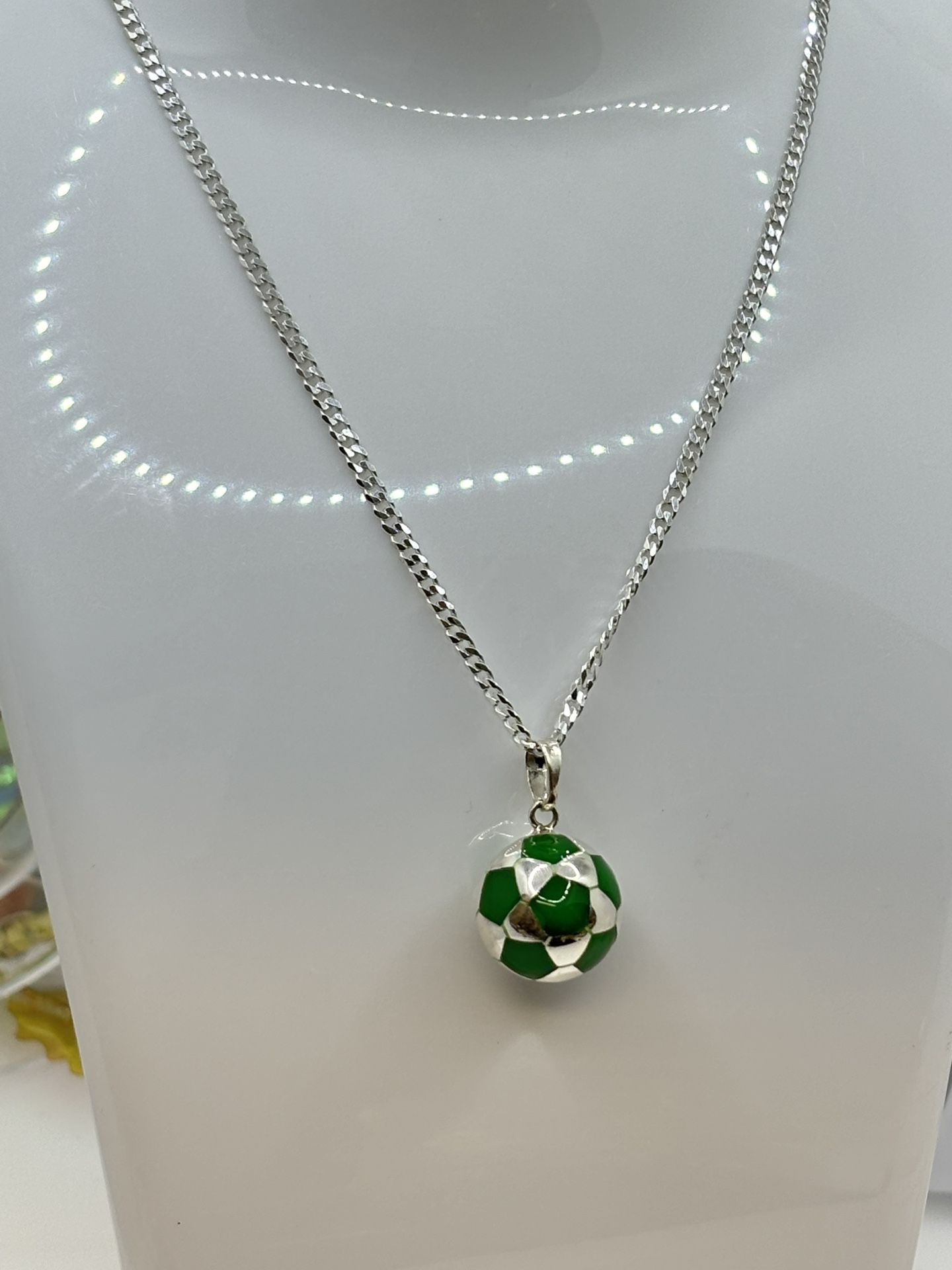 925 Sterling Silver Soccer ⚽️ Pendant And Chain 20”