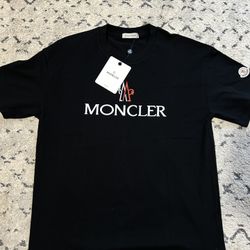 Moncler shirt size medium 