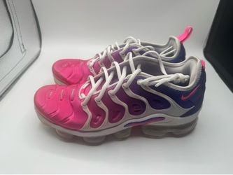 Nike Air VaporMax Plus Women’s Shoes – Size 9.5 – $60