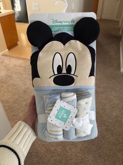 Disney Baby Mickey Mouse Hooded Towel & Washcloth Set
