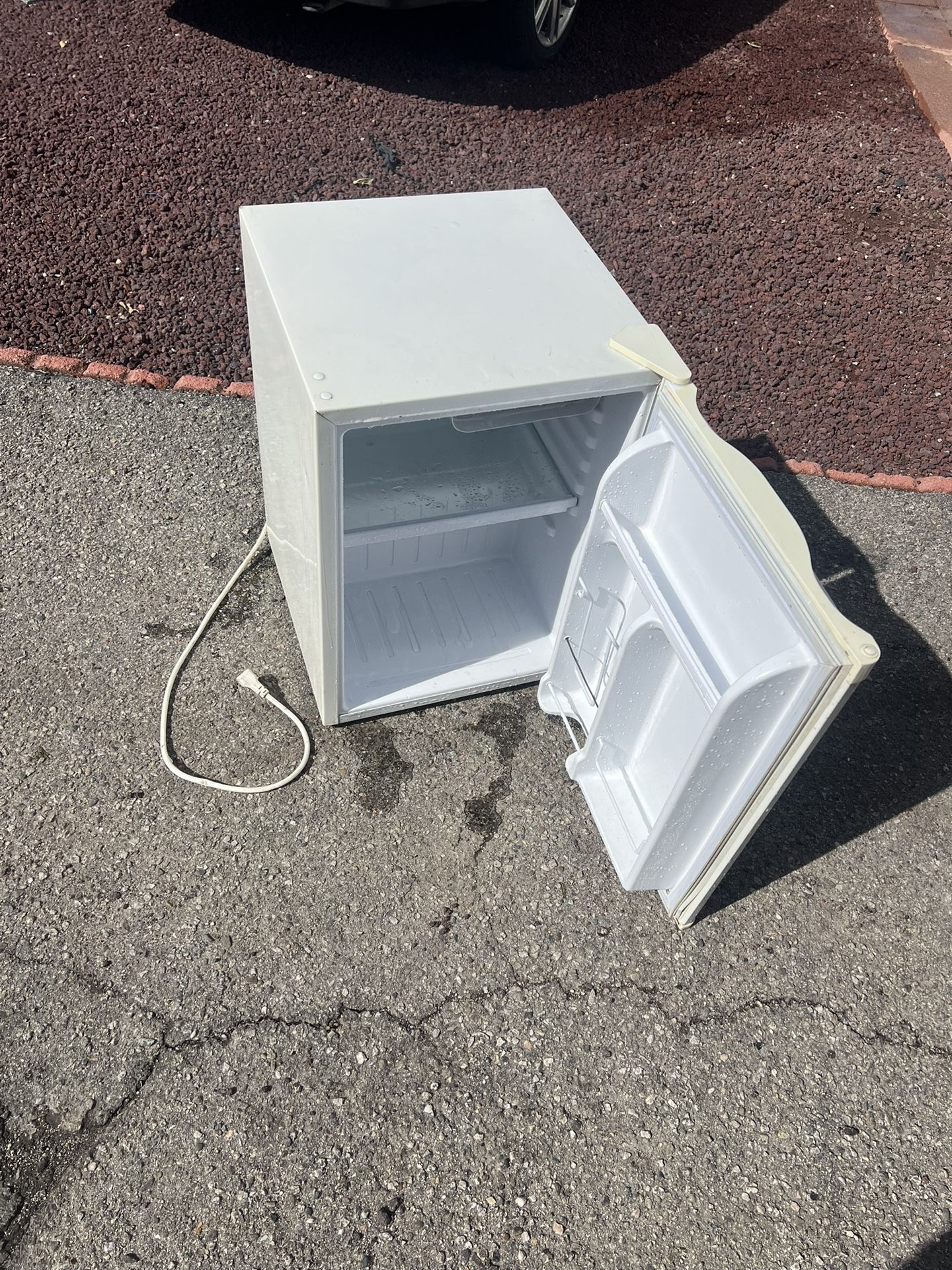 Mini Fridge