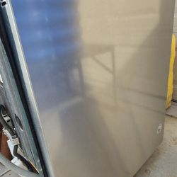 Whirlpool Dishwasher 