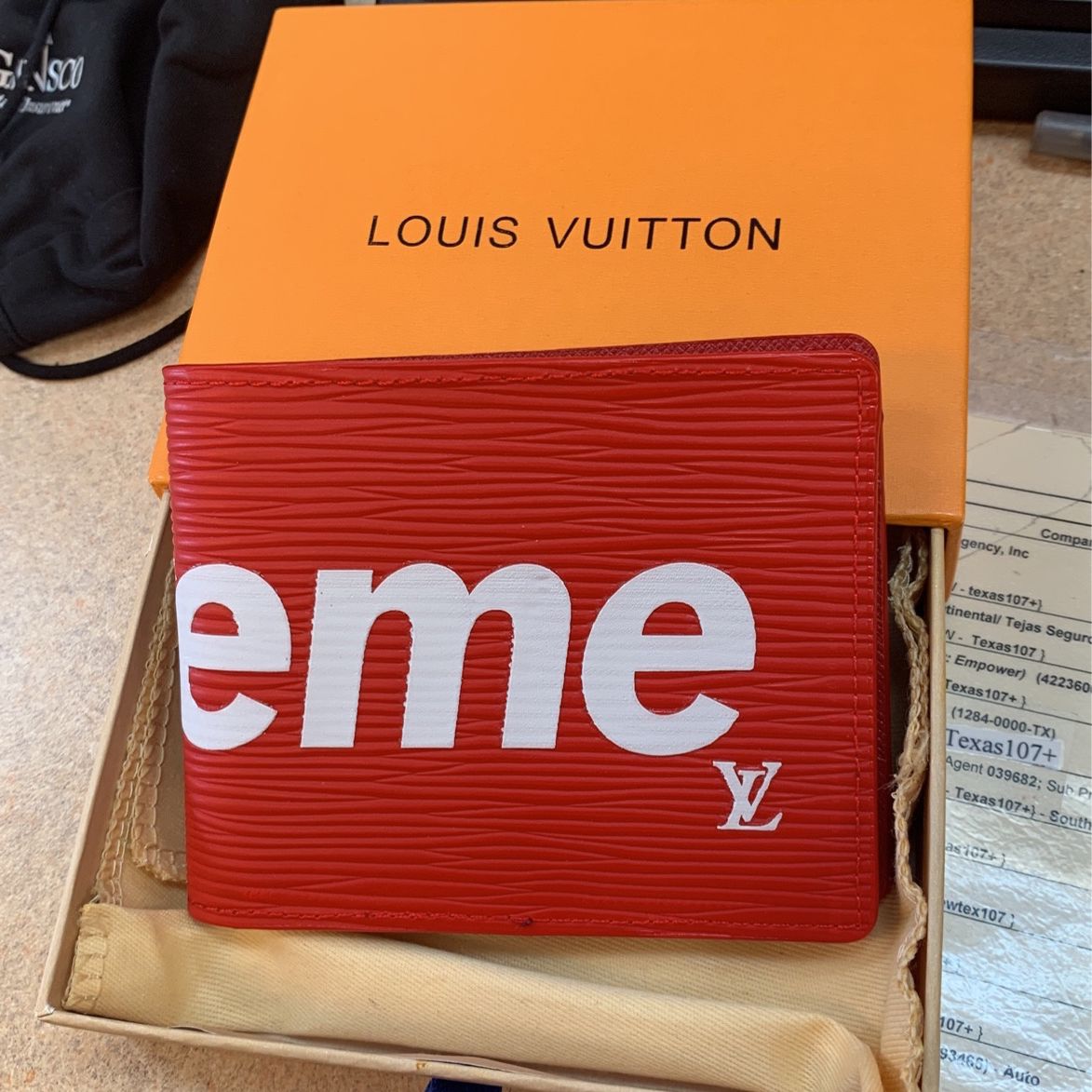 LV Wallet for Sale for Sale in Bryan, TX - OfferUp