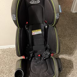 Graco grows4me Car Seat 