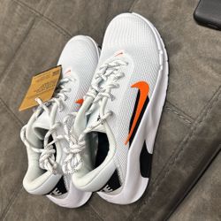 Nike Air Zoom Sneakers Size 6 Unisex 