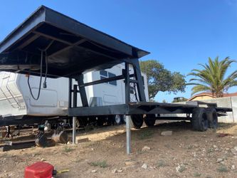 Trailer 8x25 💪🏽 good conditions