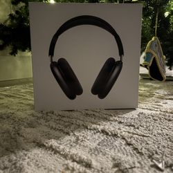 AirPods Max 🤩 Brand New And Never Used!!!