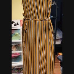 Brand New Medium Size Outfit