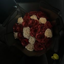 Red and White glitter roses 