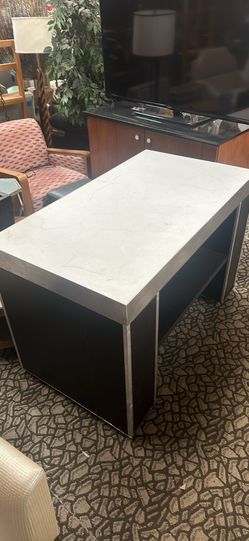 Roll Away Table