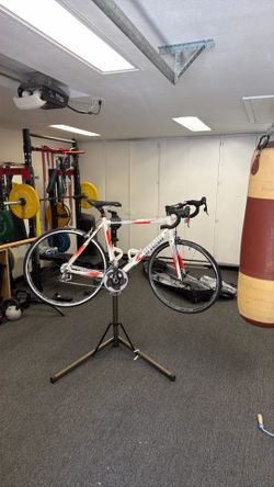 Cinelli strato road bike size - medium