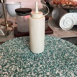 Squirt Bottle For A Condiments