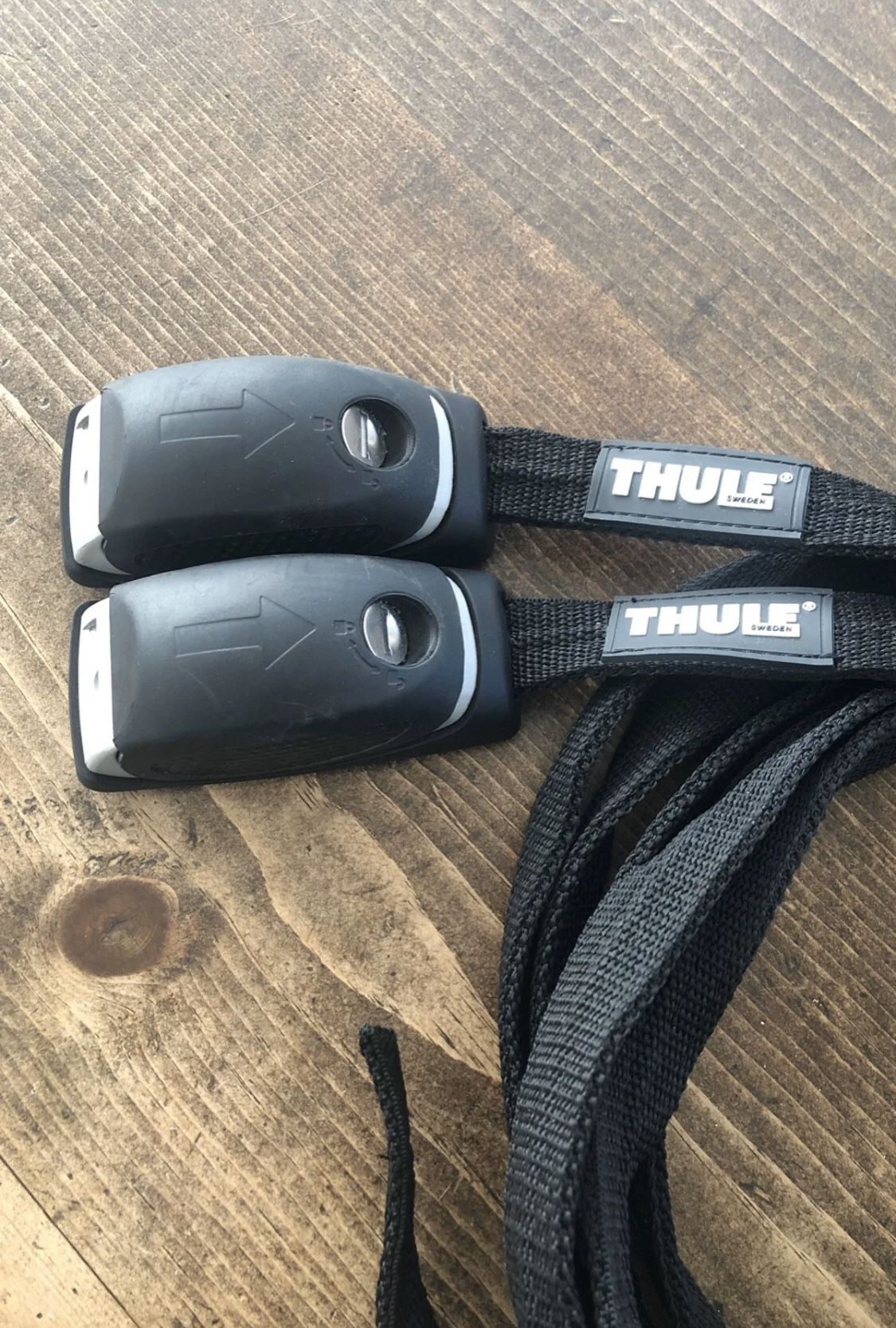 Brand New!! Thule Surfboard Locking Tie Downs with keys