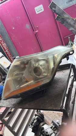 2010-2016 Cadillac SRX Left Headlight