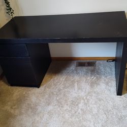 Free IKEA MALM Desk Black