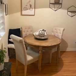 Dining table And Chairs