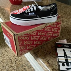 Kids 11.5 ( Old School Vans )  Brand New 