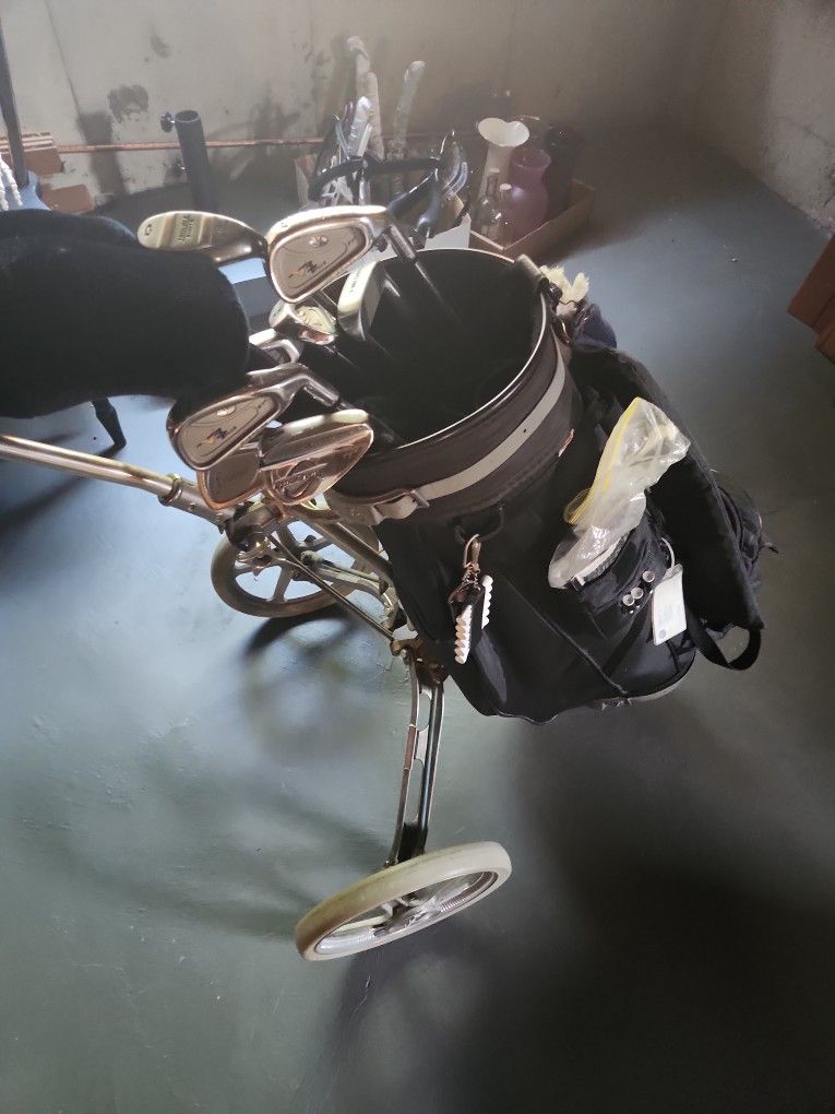Golf Bag & GOLF Clubs Set And Cart