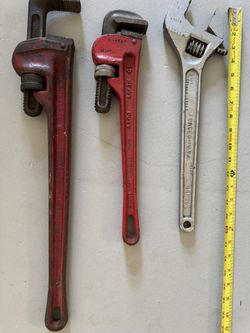 Extra Large (2) Pipe Wrenches (1) Extra Large Crescent Wrench 