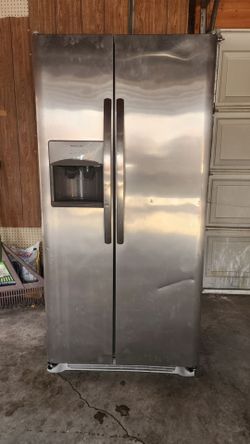 33 inch Frigidaire refrigerator