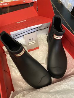 HUNTER RAIN BOOTS