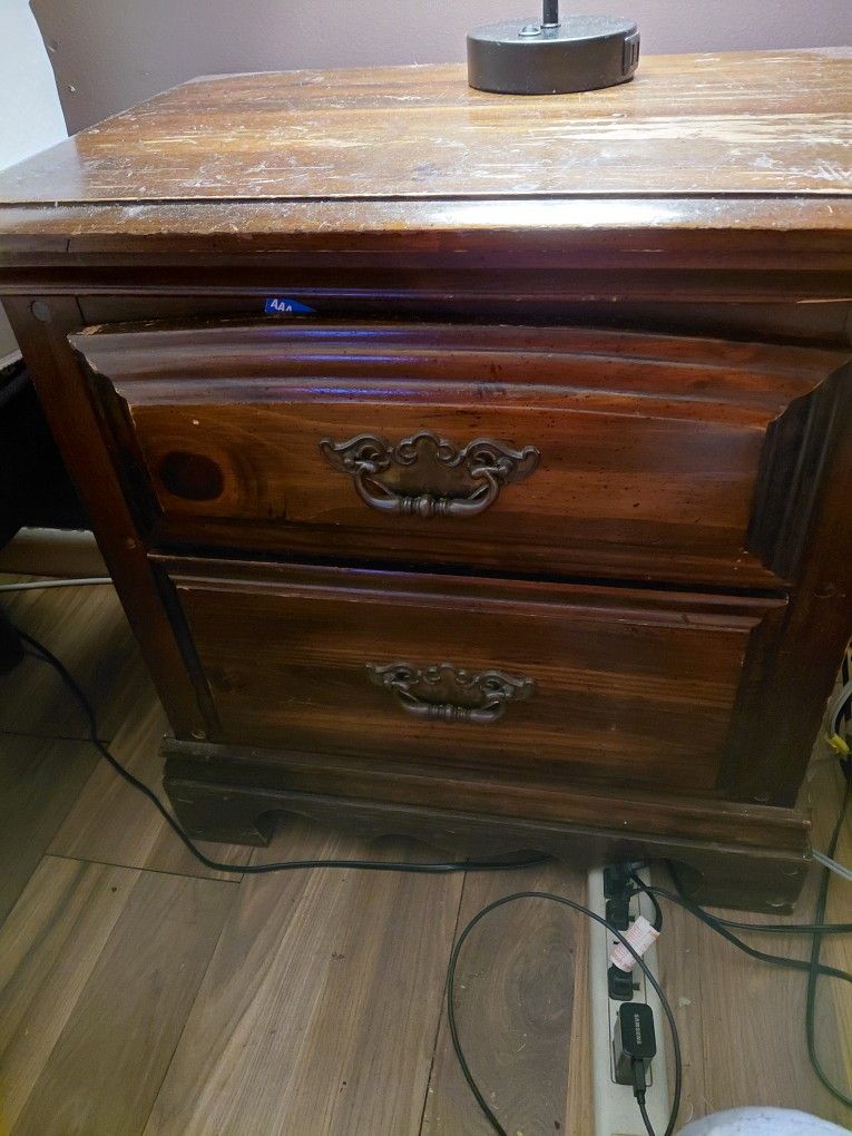 2 End Tables