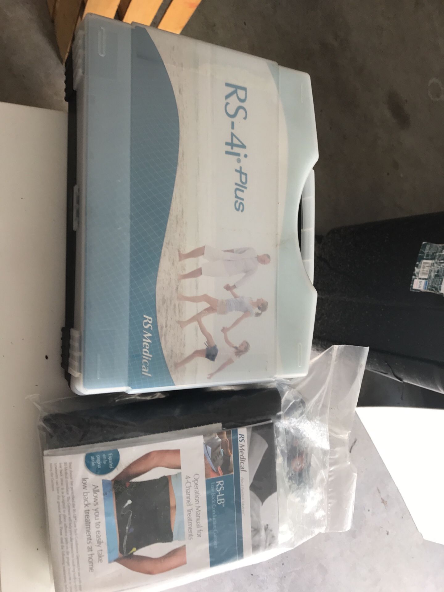 New RS Medical RS-4i Plus 4 channel tens unit sequential stimulator