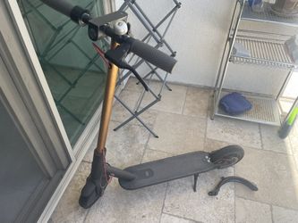 Xiaomi mi M365 Electric Scooter 🛴 15.5 MPH Up To 18 mile Range