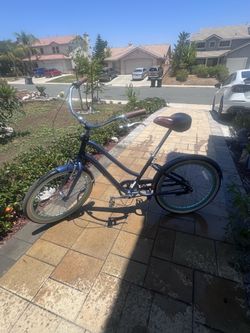 Bike , cruiser bicycle