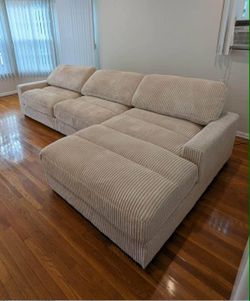 New 3 Piece Modular Sectional Couch ! Free Delivery 🚚 ! Free Assembly !
