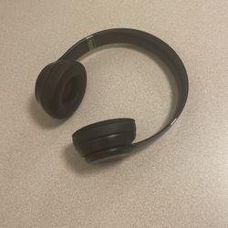 Beats Solo 4