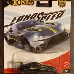 Hotwheels Aston Martin Vantage GTE
