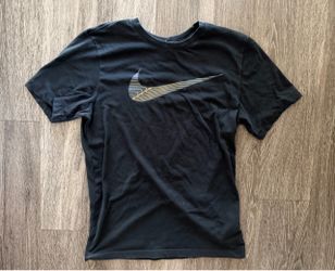 Nike T-shirt