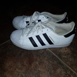 Adidas Shoes Like new