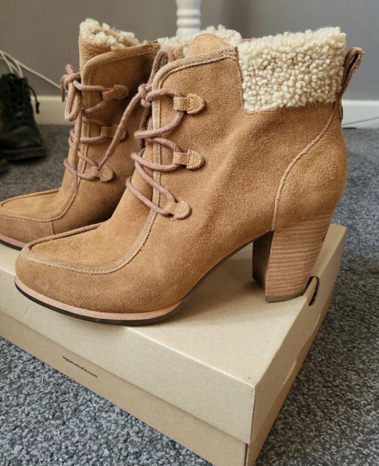 Ugg Annalise Boot Size 7.5