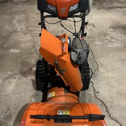 Husqvarna ST224P Snow Blower