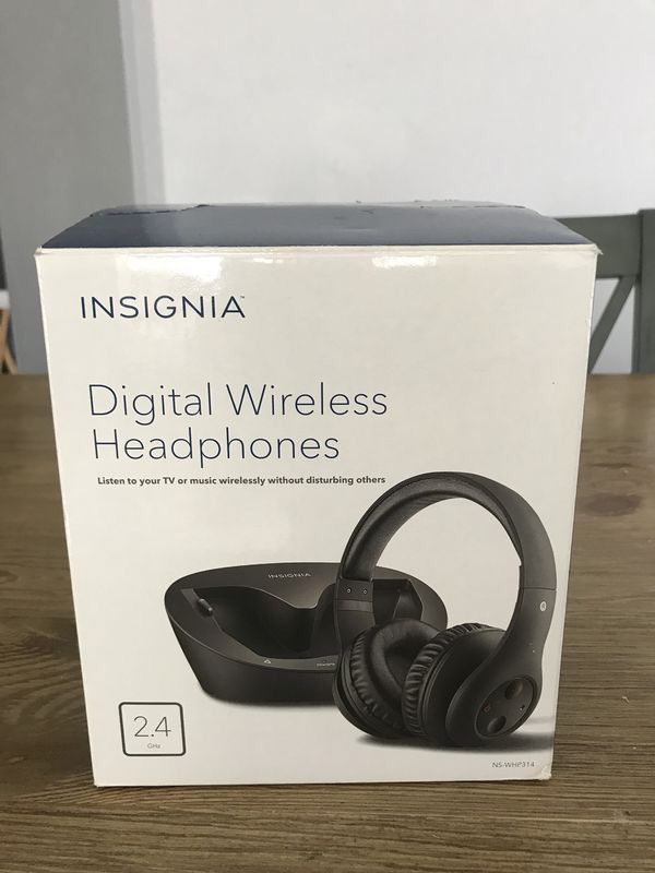 INSIGNIA Digital Wireless Headphones for TV & Audio Devices NS-WHP314 SR