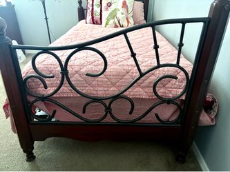 Trundle day bed twin size