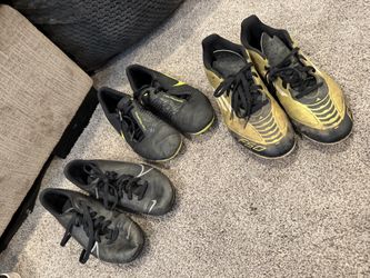 soccer cleats size 2-5